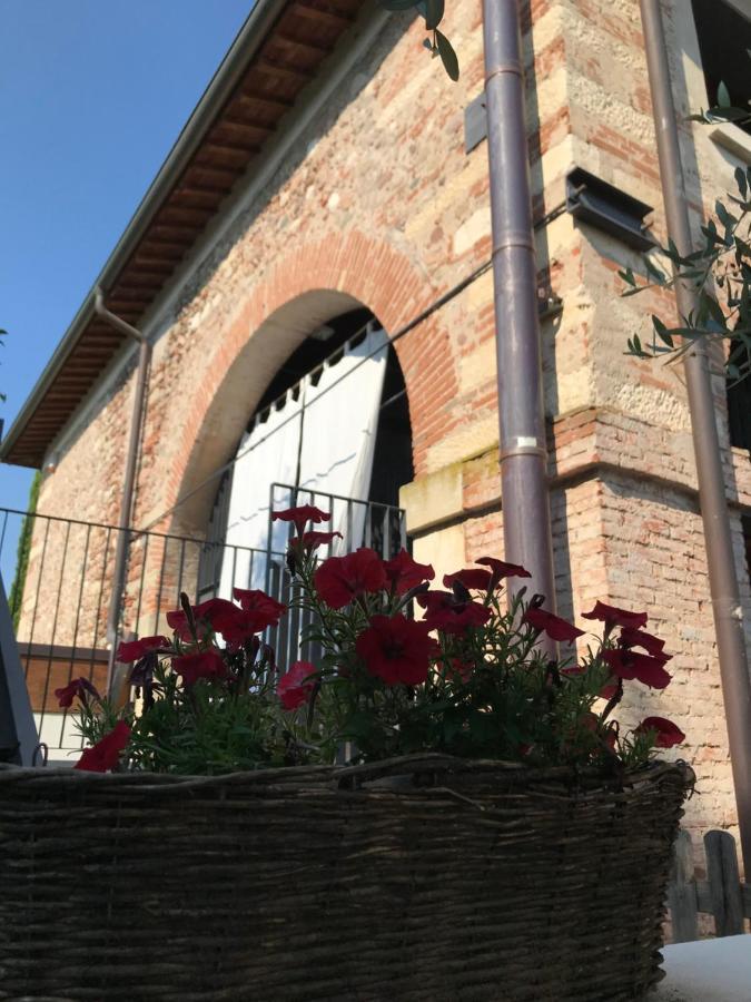Il Nido Della Buonanotte 1 Family Friendly Apartment Verona Ngoại thất bức ảnh